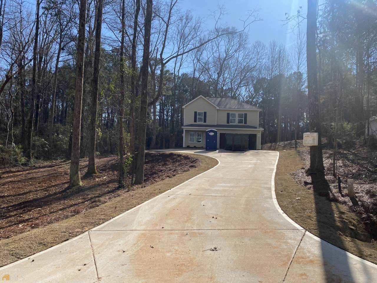 208 Runaway Lake Drive - Photo 1