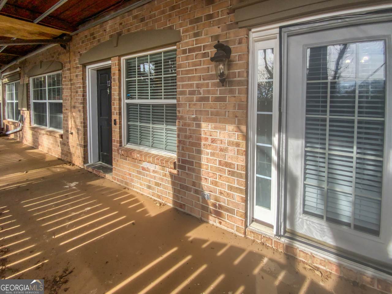 6980 Roswell - Photo 1