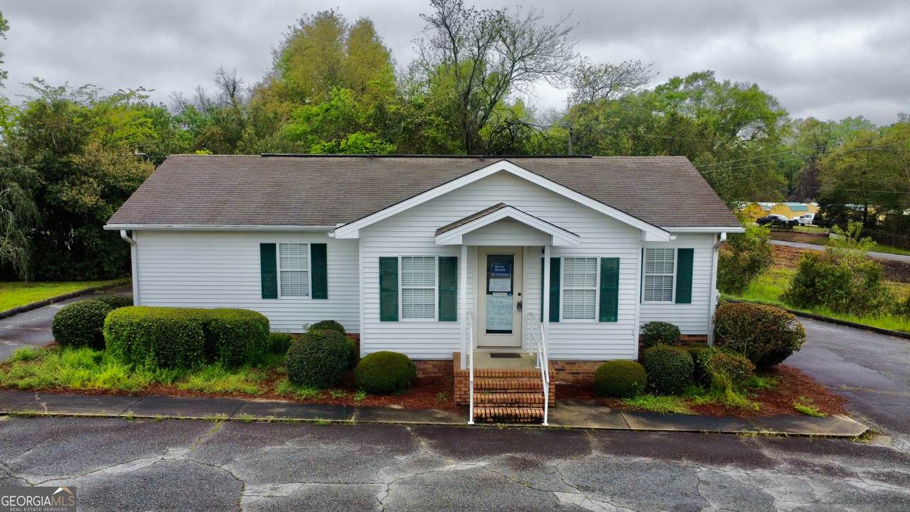 305 Spaulding Road - Photo 1