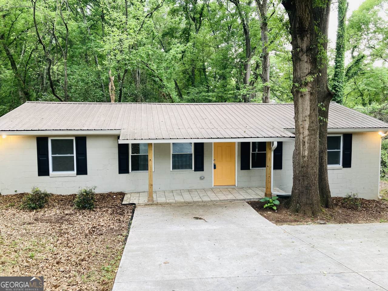 264 Moreland Avenue - Photo 1