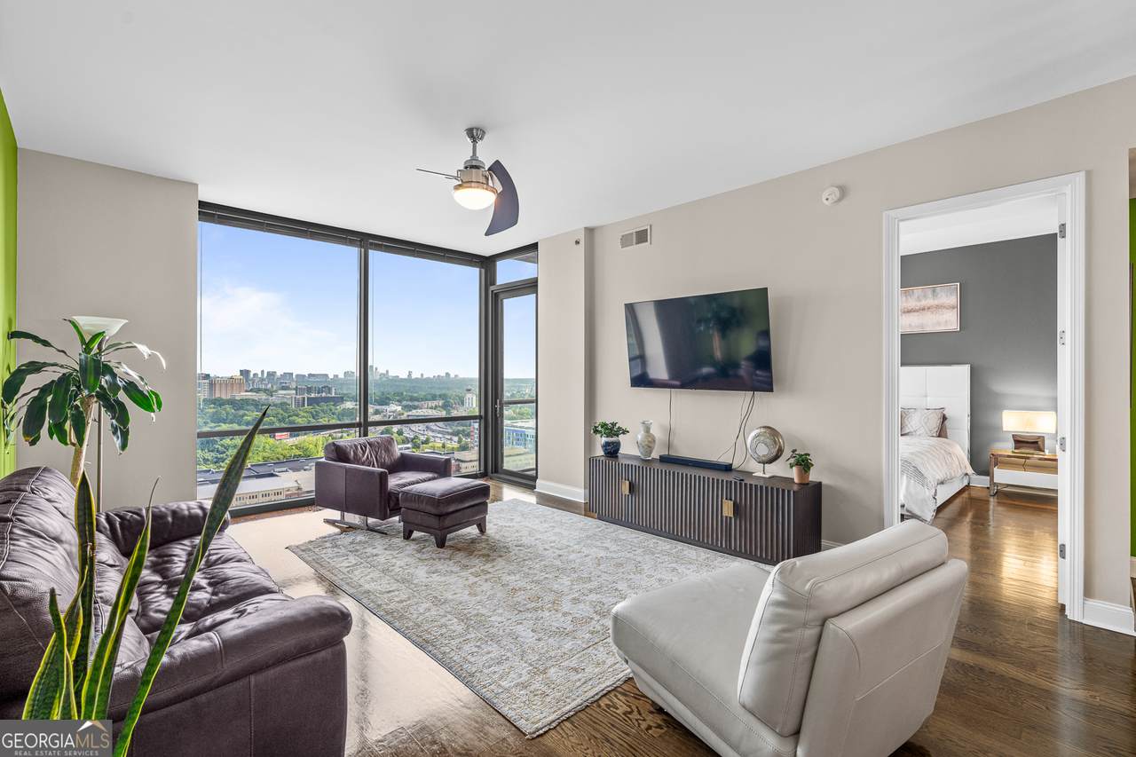 270 17th Street - Photo 1