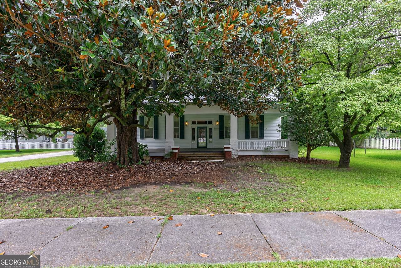 99 Main Street - Photo 1