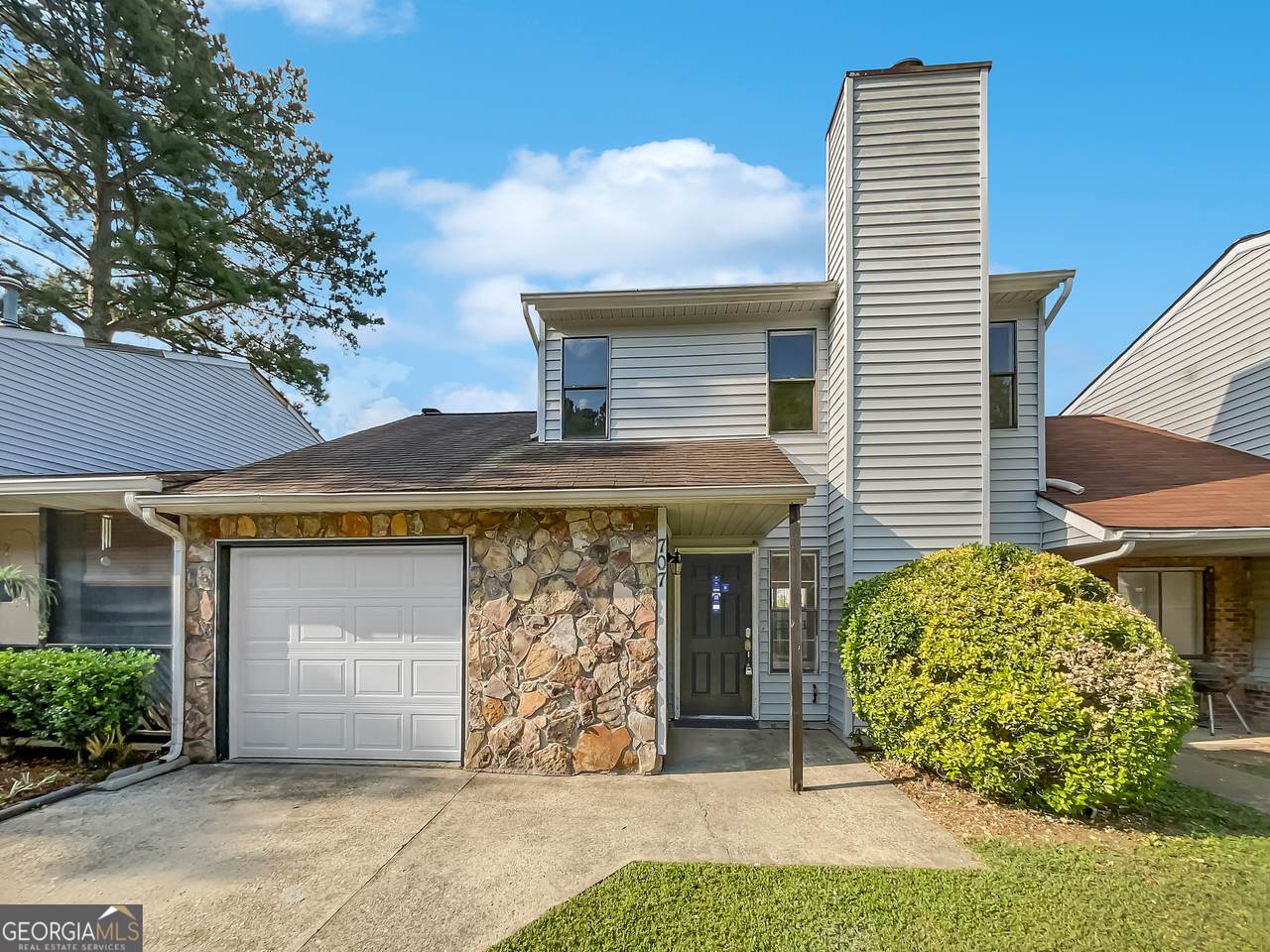 707 Pine Tree Trail - Photo 1