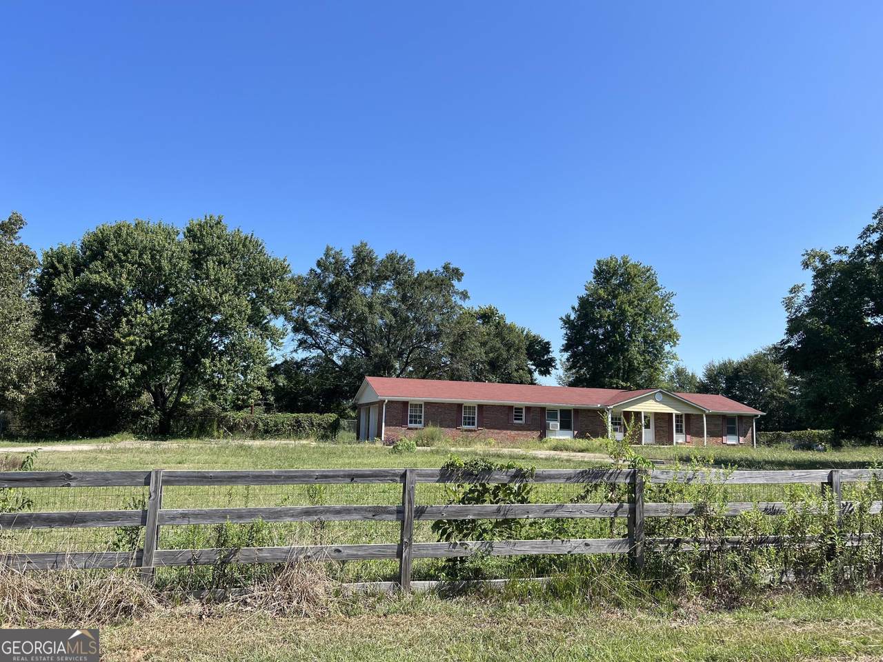 175 Moss Drive - Photo 1