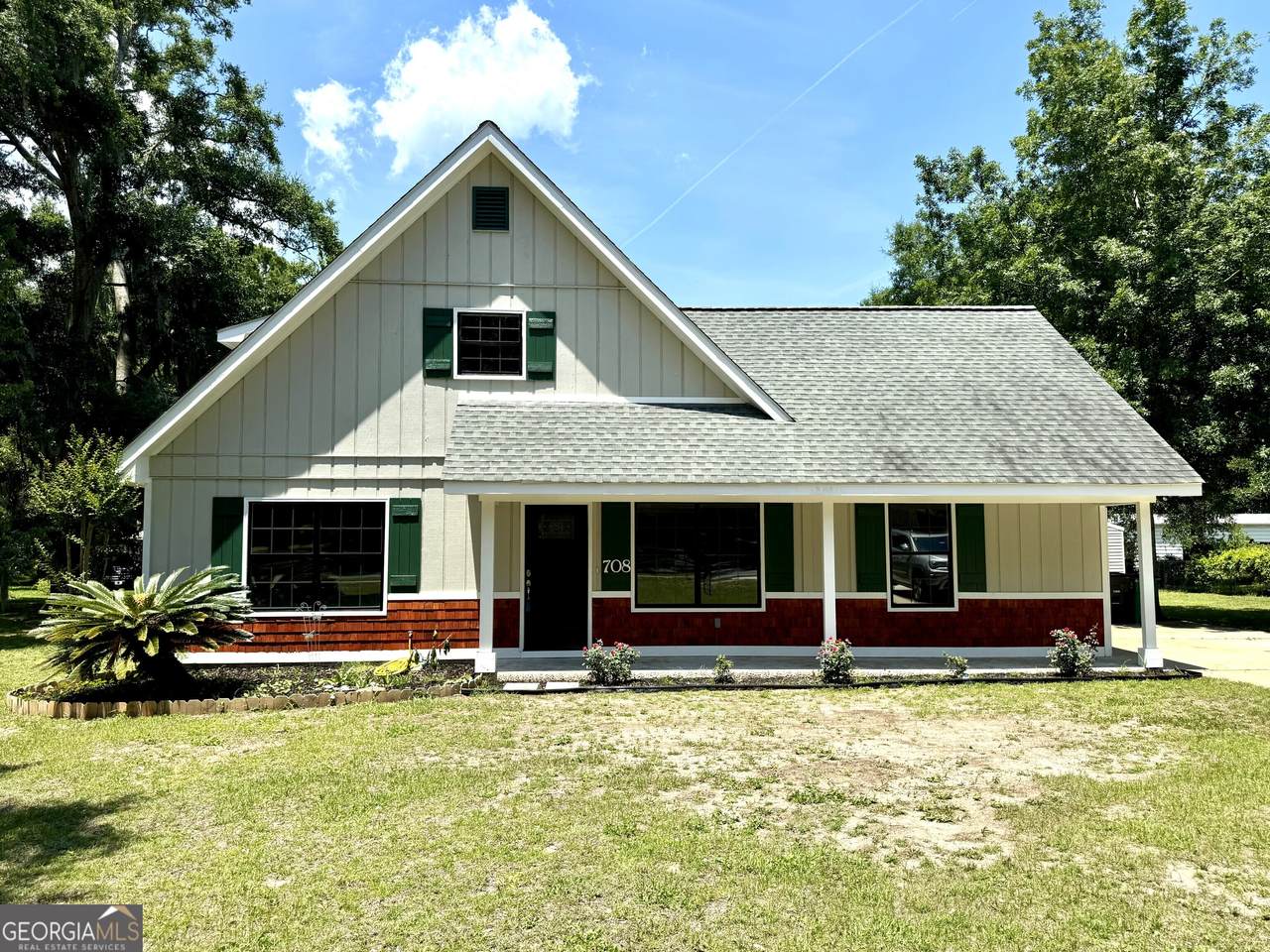 708 Conyers Street - Photo 1