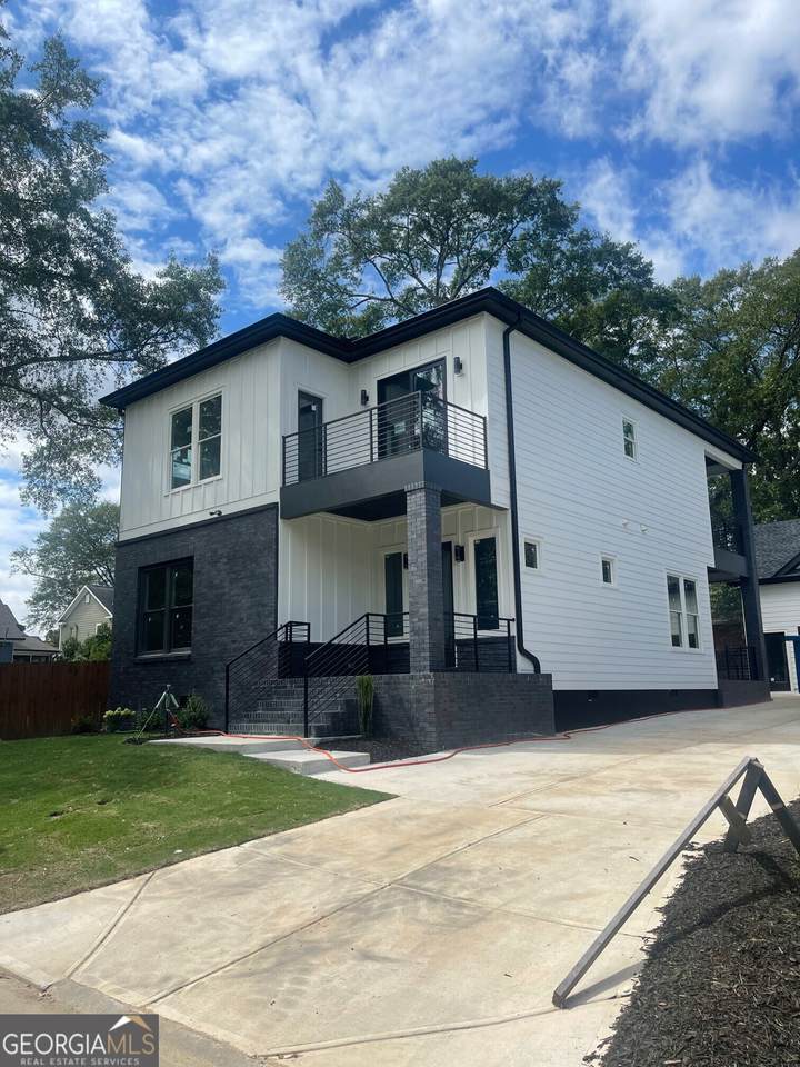 3419 Hamilton Avenue - Photo 1