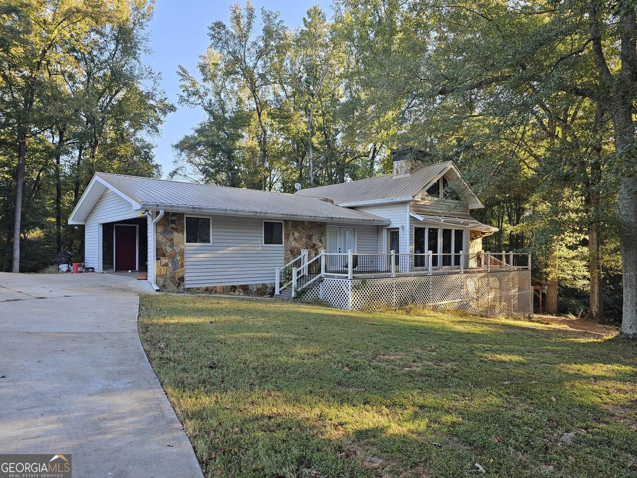 364 Centralhatchee Parkway - Photo 1