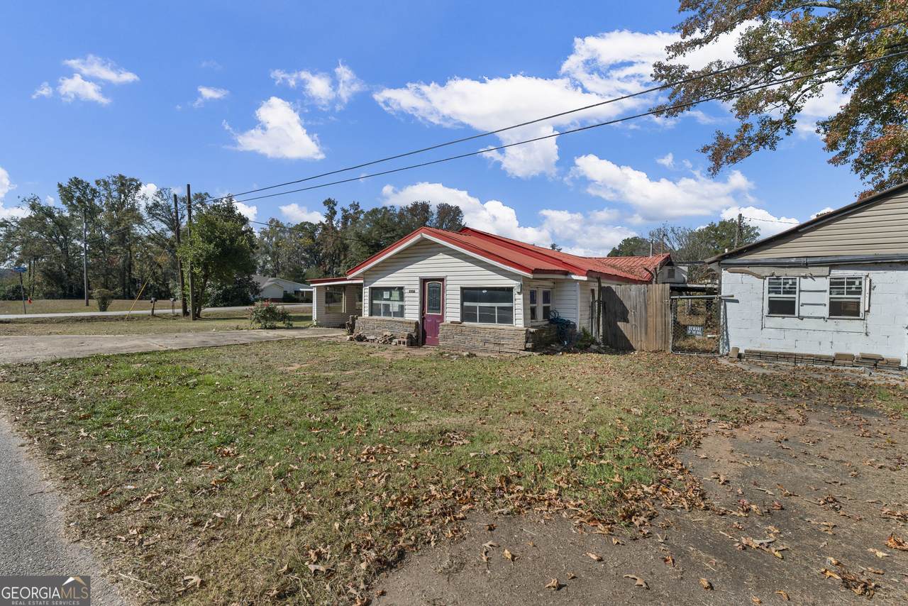 7736 Point Road - Photo 1