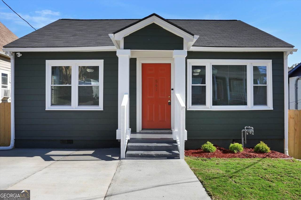 541 Sunset Avenue - Photo 1