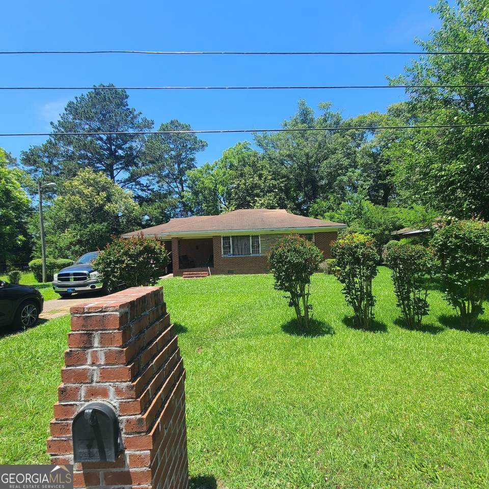 2045 Howe Avenue - Photo 1