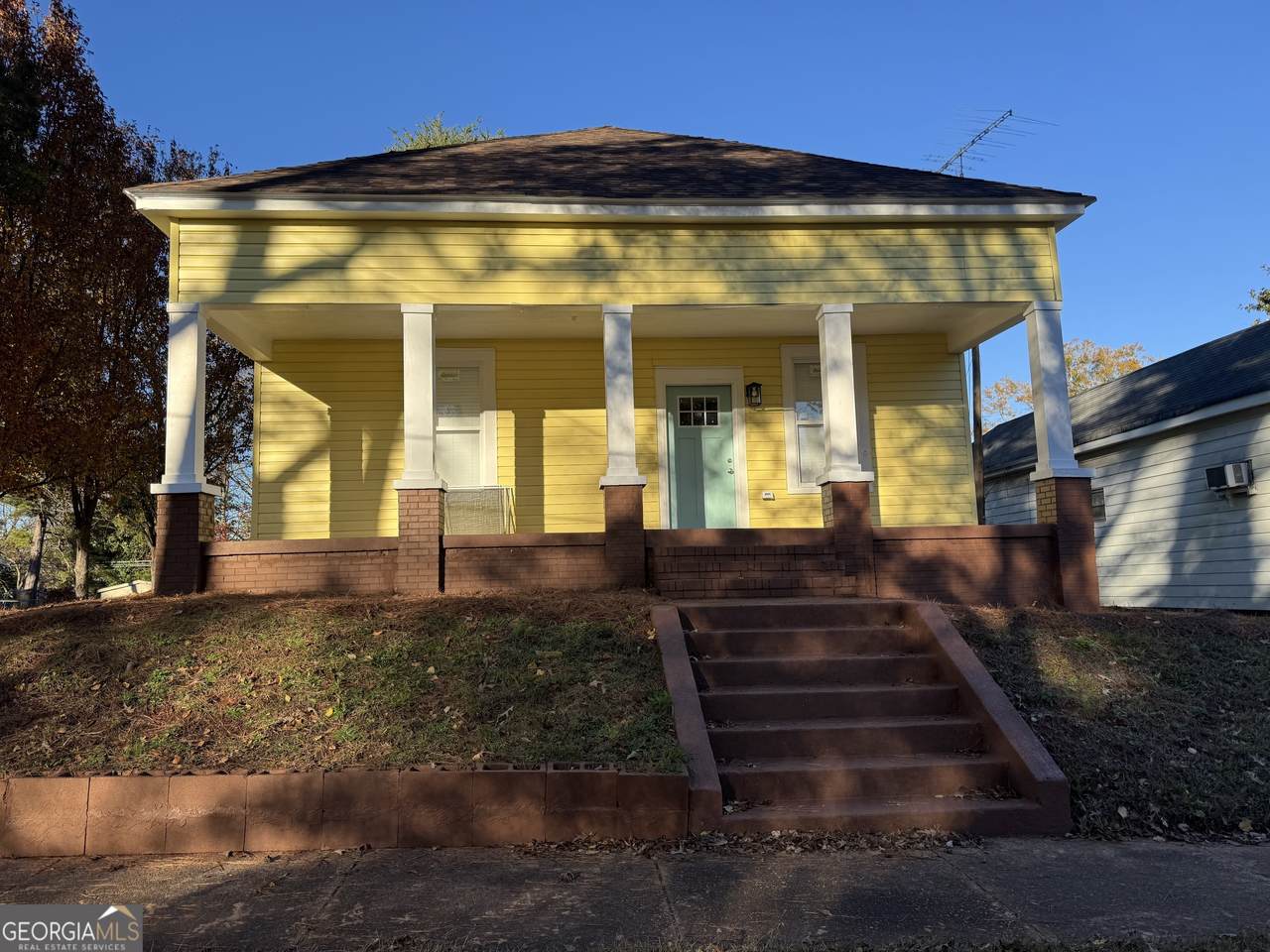 304 4th Street - Photo 1