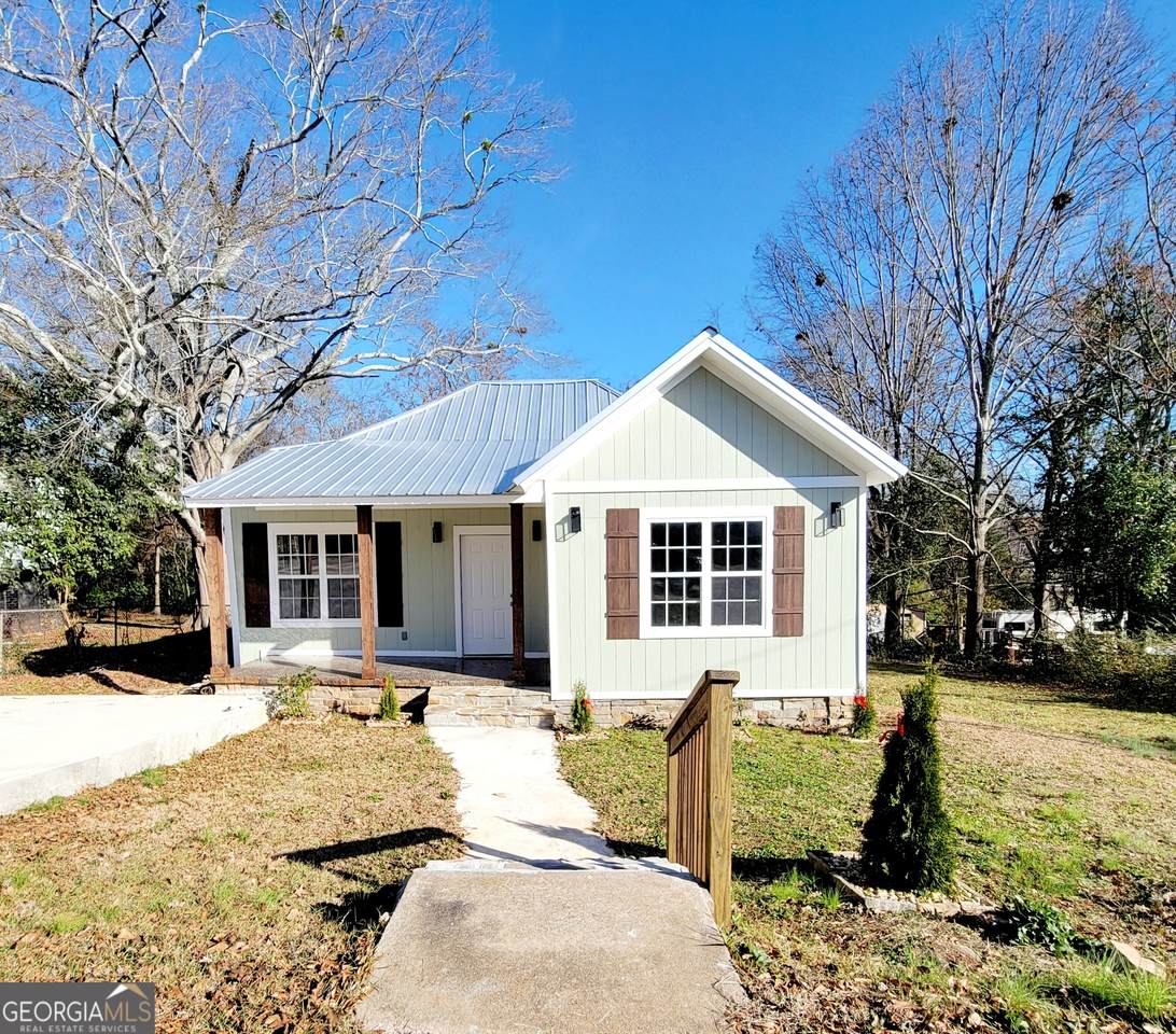 1311 Juniper Street - Photo 1