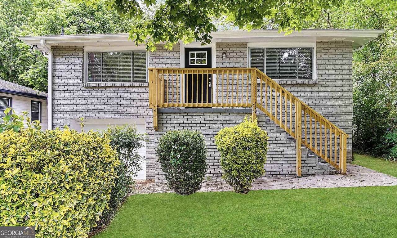 320 Brooks Avenue - Photo 1