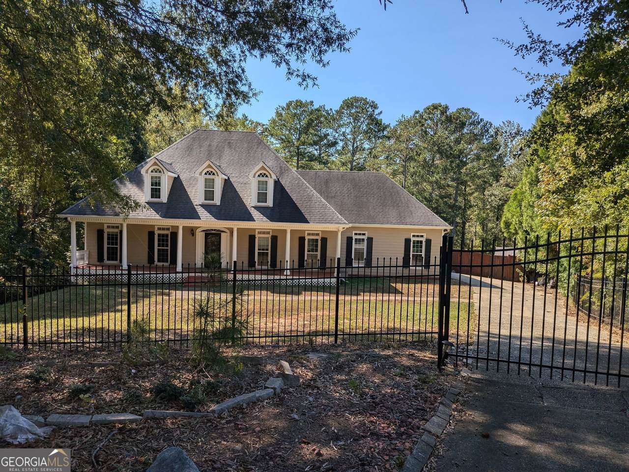 4401 Riverlake Way - Photo 1
