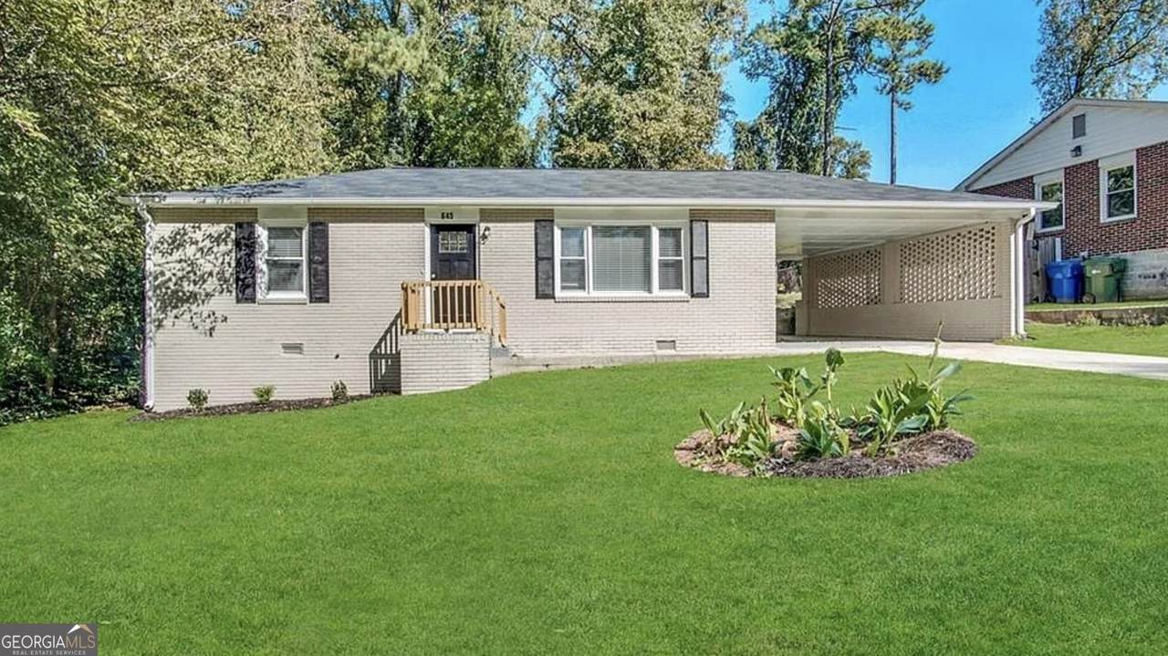 645 Steve Drive - Photo 1