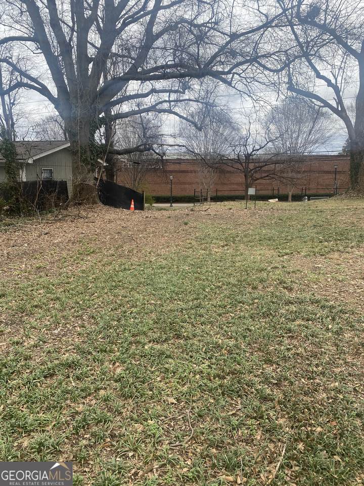 82 Moreland Avenue - Photo 1