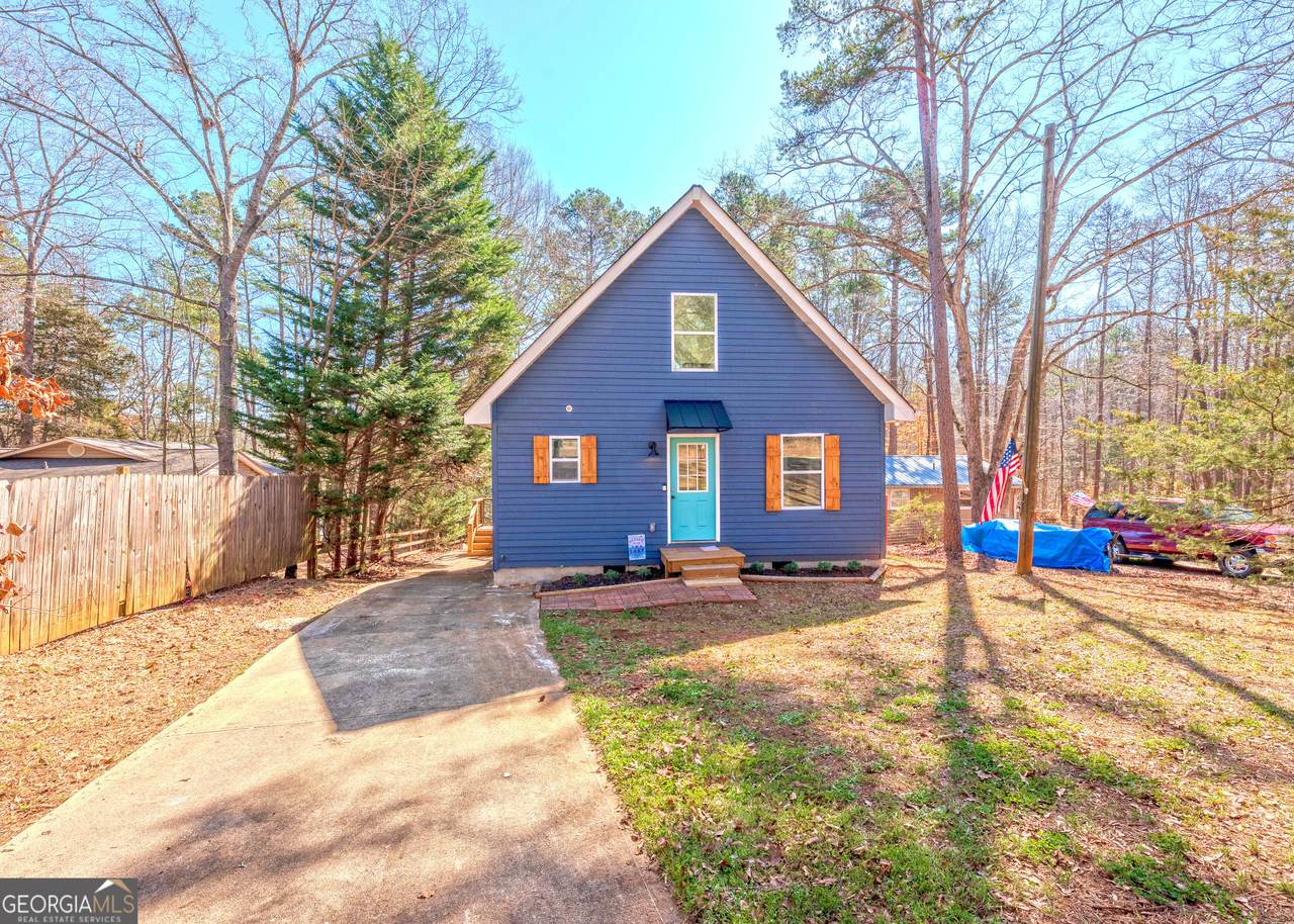 788 Lakeshore Road - Photo 1