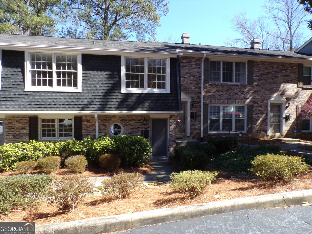 2401 Northlake Court - Photo 1