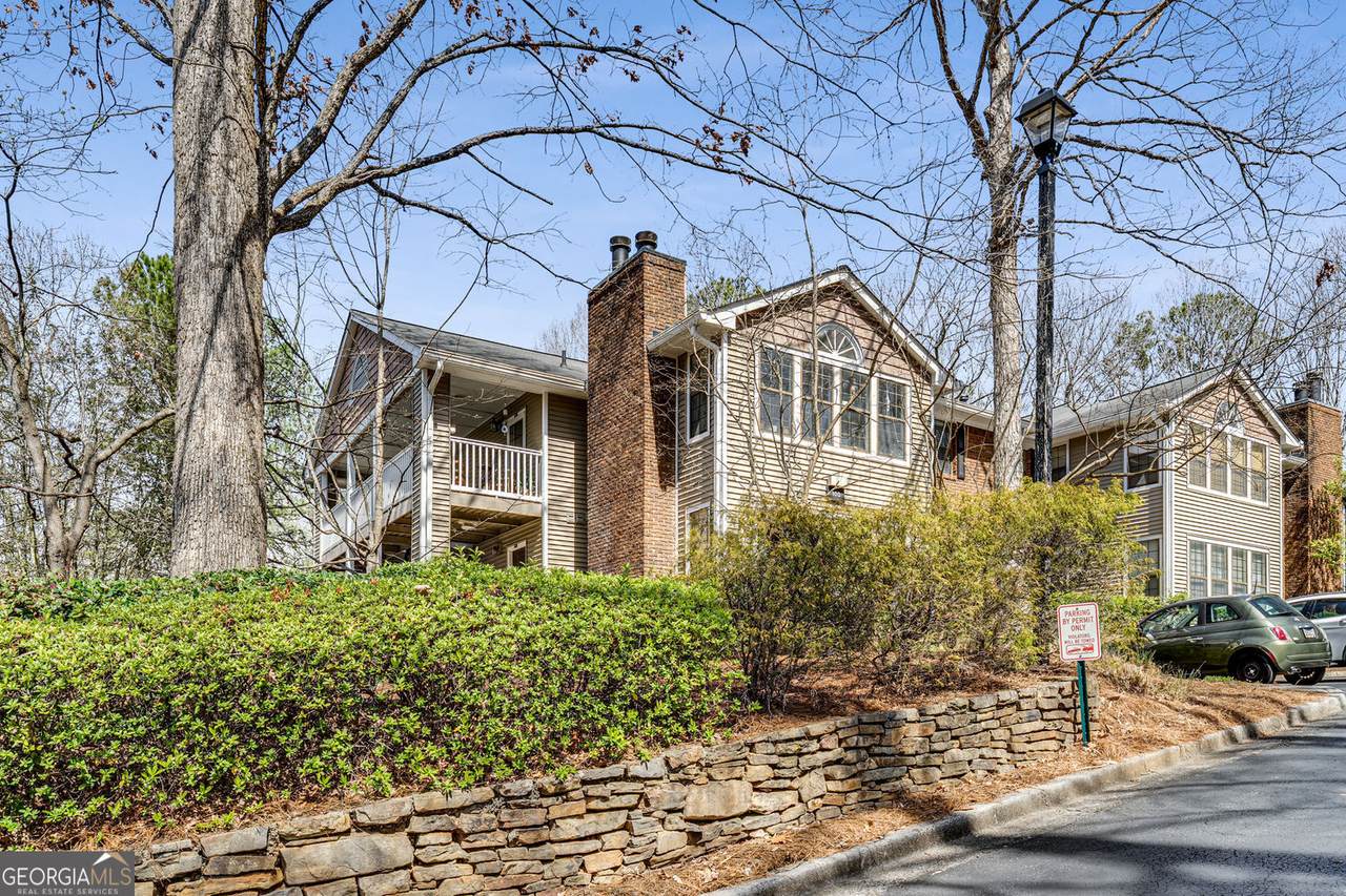 102 Barrington Hills Drive - Photo 1