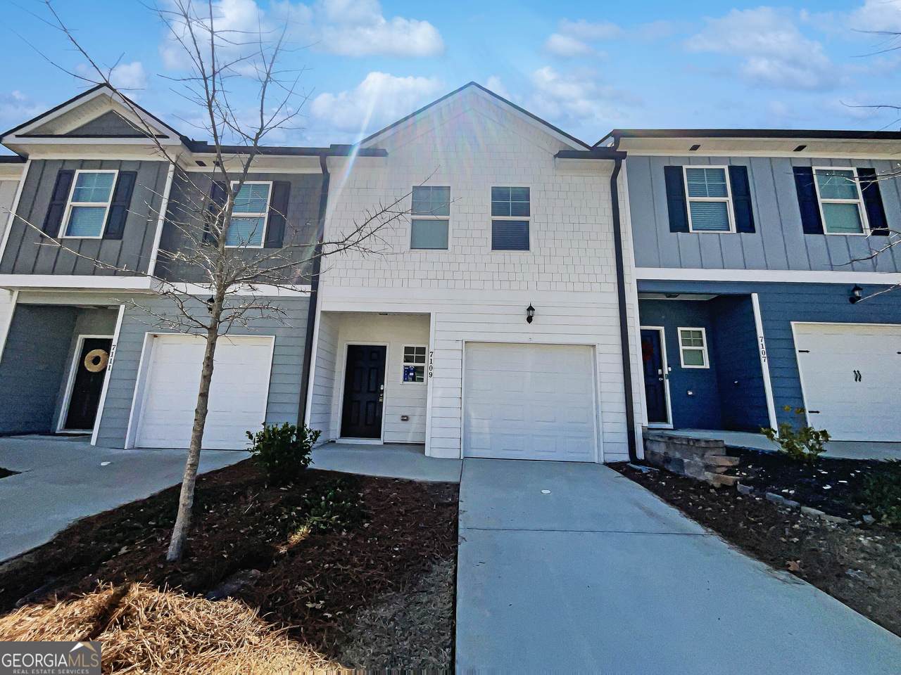 7109 Gladstone Circle - Photo 1