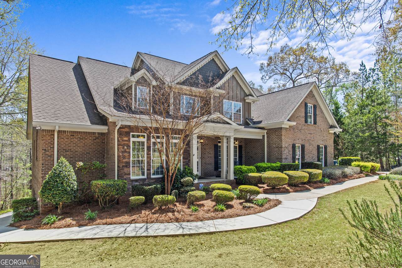 1050 Pembrook Court - Photo 1