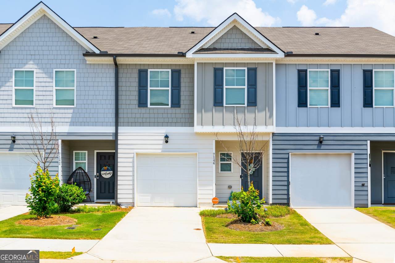 7144 Gladstone Circle - Photo 1
