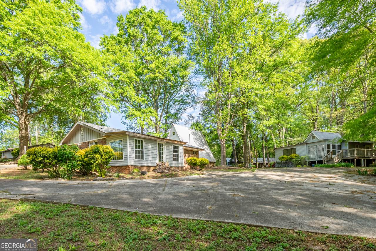 1098 Cown Road - Photo 1