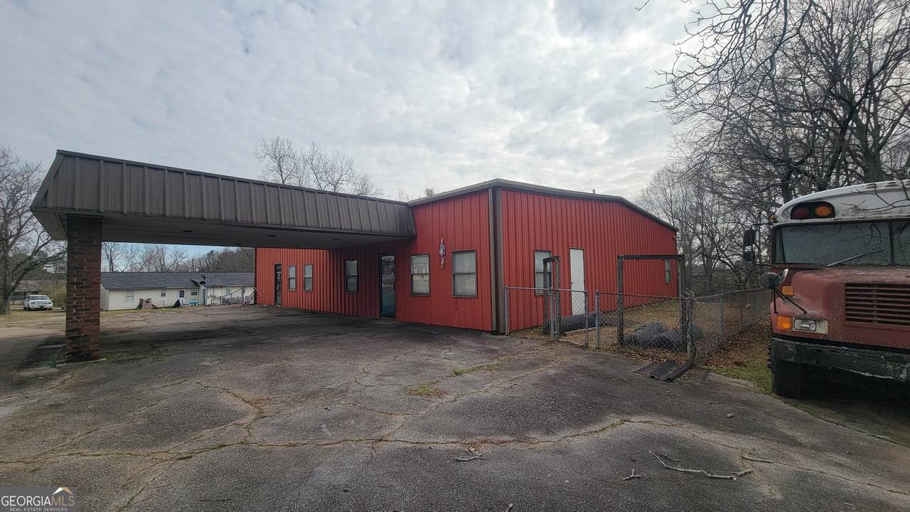 113 Academy Drive - Photo 1