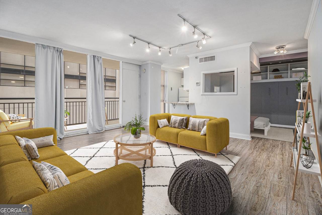 620 Peachtree Street - Photo 1