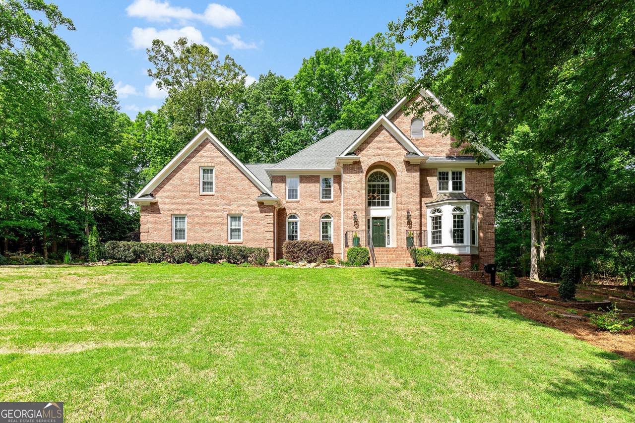 255 Emerald Lake Drive - Photo 1