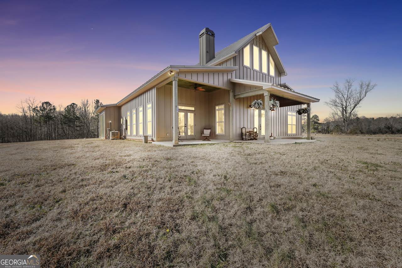 616 Shackelford Road - Photo 1