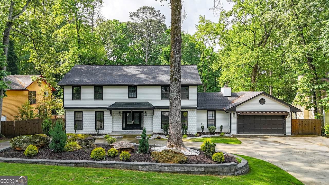 3270 Brookview Drive - Photo 1
