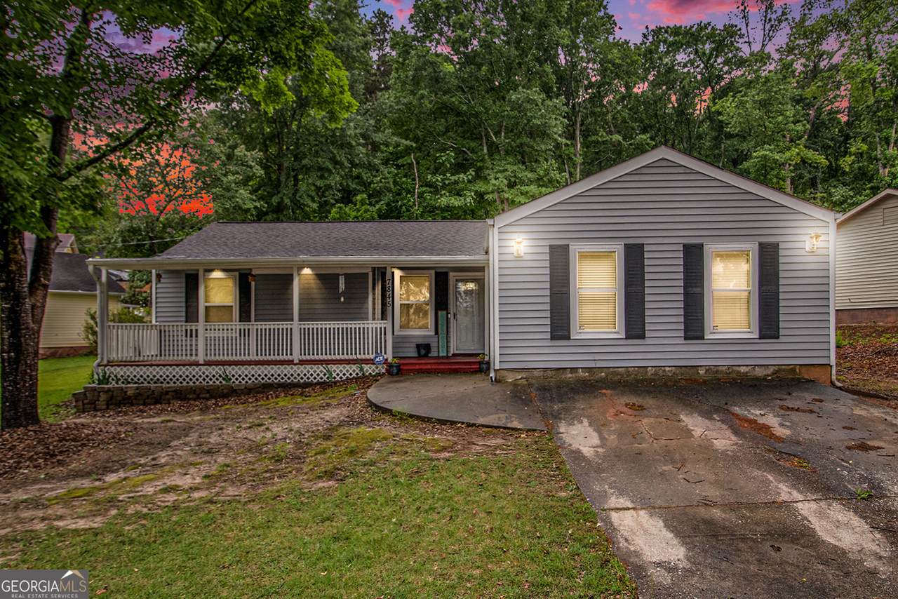 7845 Chase Woods Drive - Photo 1