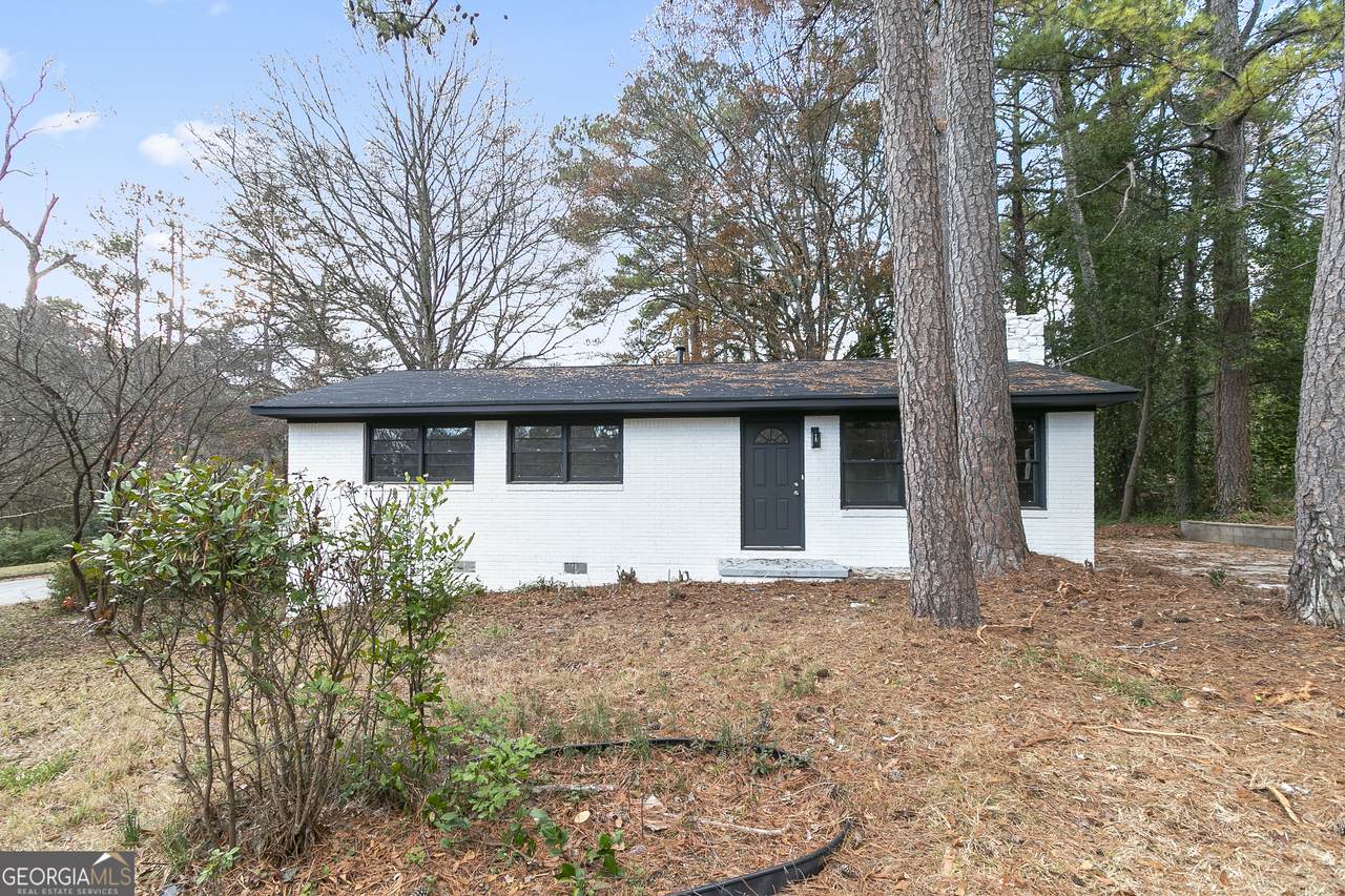 3215 Pennignton Circle - Photo 1