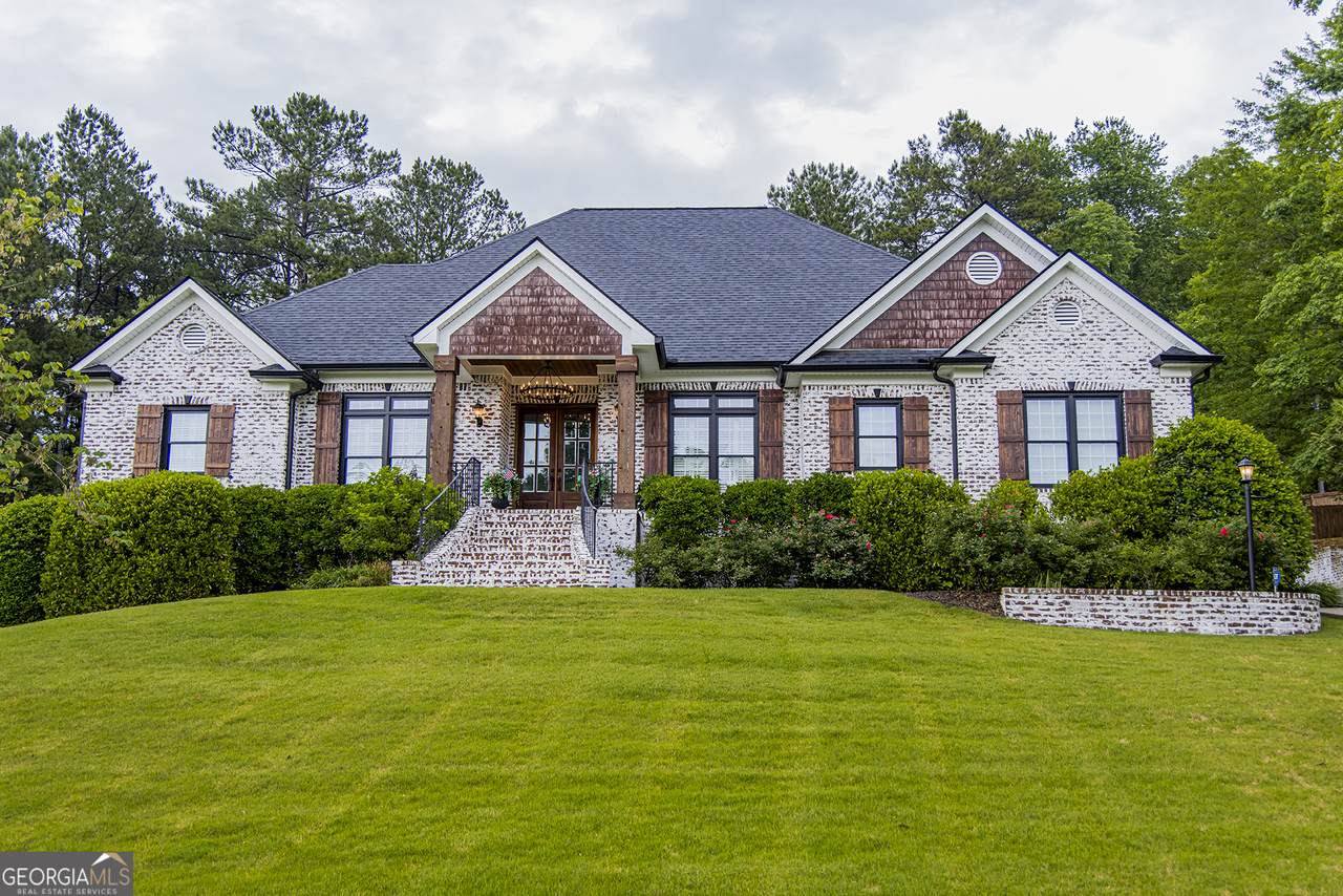 109 Cloudview Road - Photo 1