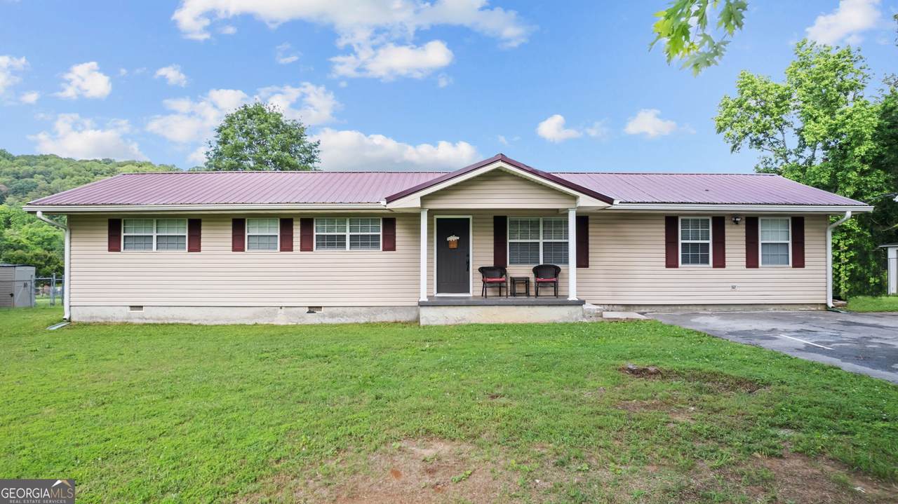 254 Merilyn Drive - Photo 1