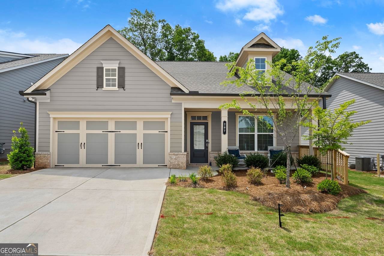 207 Hickory Bluffs Parkway - Photo 1