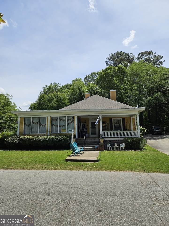 125 Fisher Avenue - Photo 1