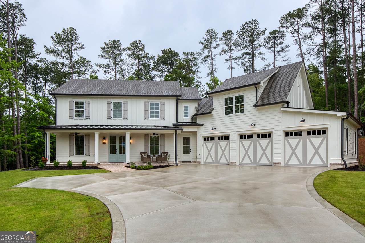 1050 Forrest Highlands - Photo 1