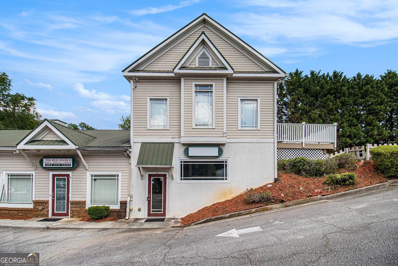 4600 Rockbridge Road - Photo 1