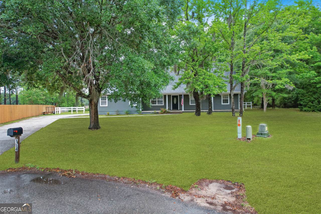 194 Retreat Place - Photo 1