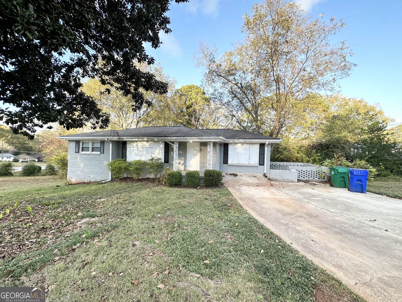2860 Lynda Place - Photo 1