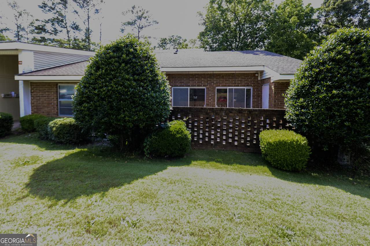 110 Westcliff Circle - Photo 1