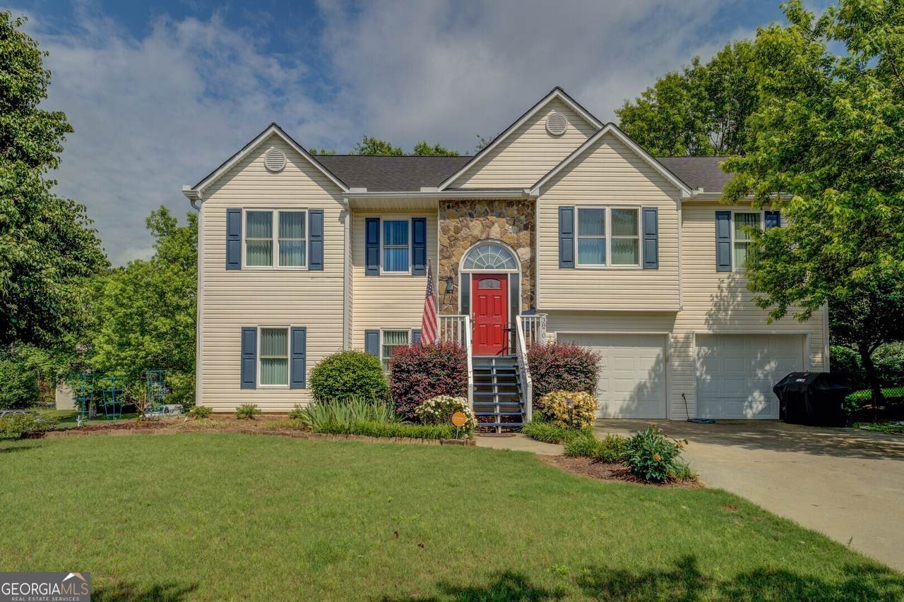 3870 Michaels Creek Court - Photo 1