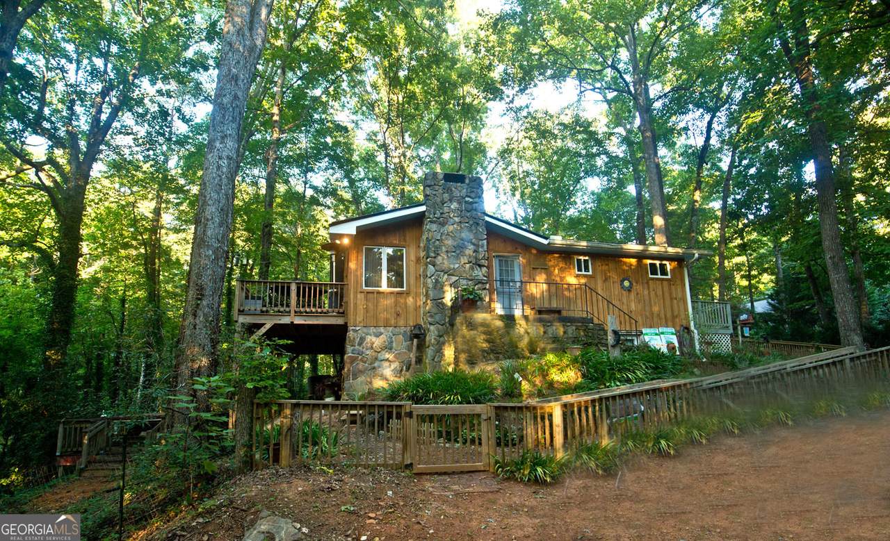 407 Hillside Drive - Photo 1