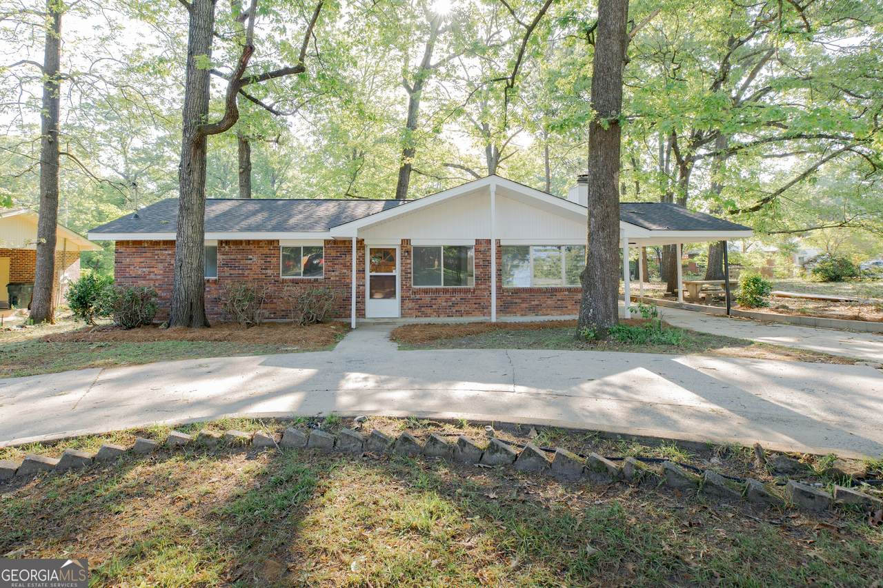 108 Lee Street - Photo 1