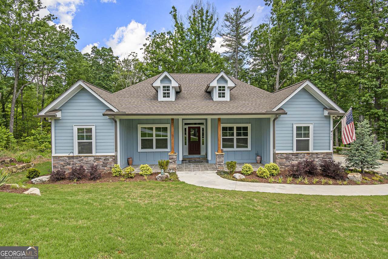 562 Yonah Lake Drive - Photo 1