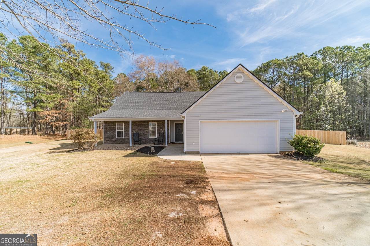 704 Stonecrest Lane - Photo 1