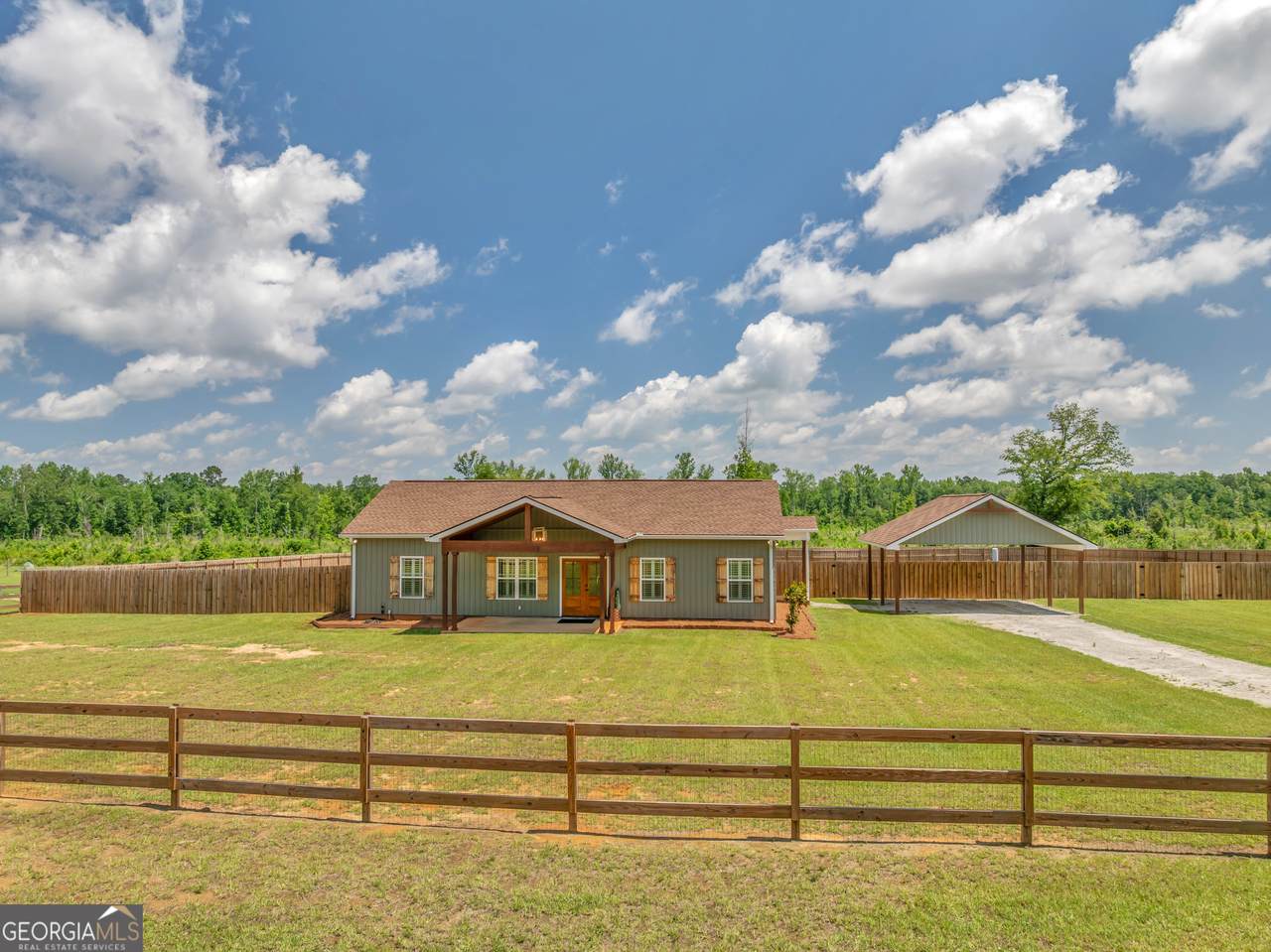 1354 Lakeway Road - Photo 1