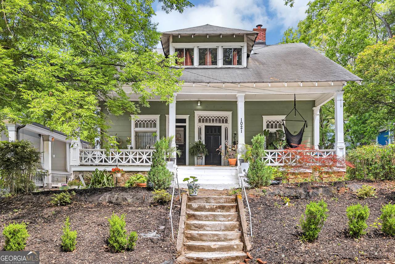 1021 Oak Street - Photo 1